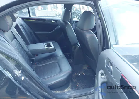 2017 Volkswagen Jetta Gli z USA, uszkodzony, nr VIN 3VW4T7AJ3HM403596